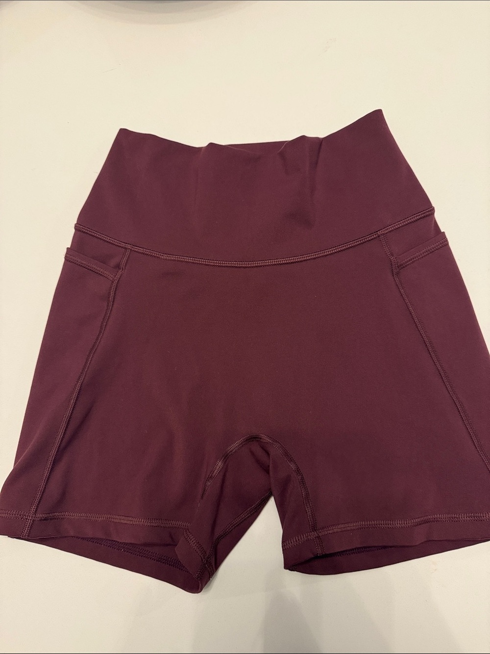 LSKD Fusion Ultra High Rise Shorts. 4” with pockets. Size Women’s small.